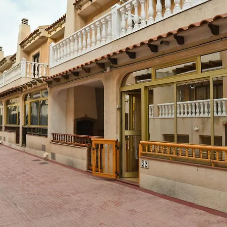 Seascape-tranquil 3 Bedroom Town House Torrevieja