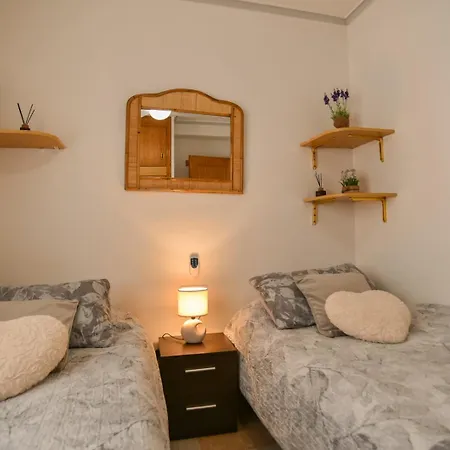 Seascape-tranquil 3 Bedroom Town House Holiday home