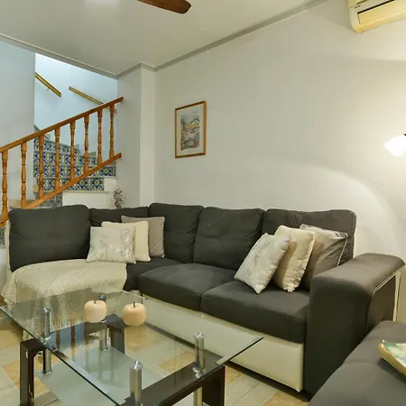 Seascape-tranquil 3 Bedroom Town House Holiday home